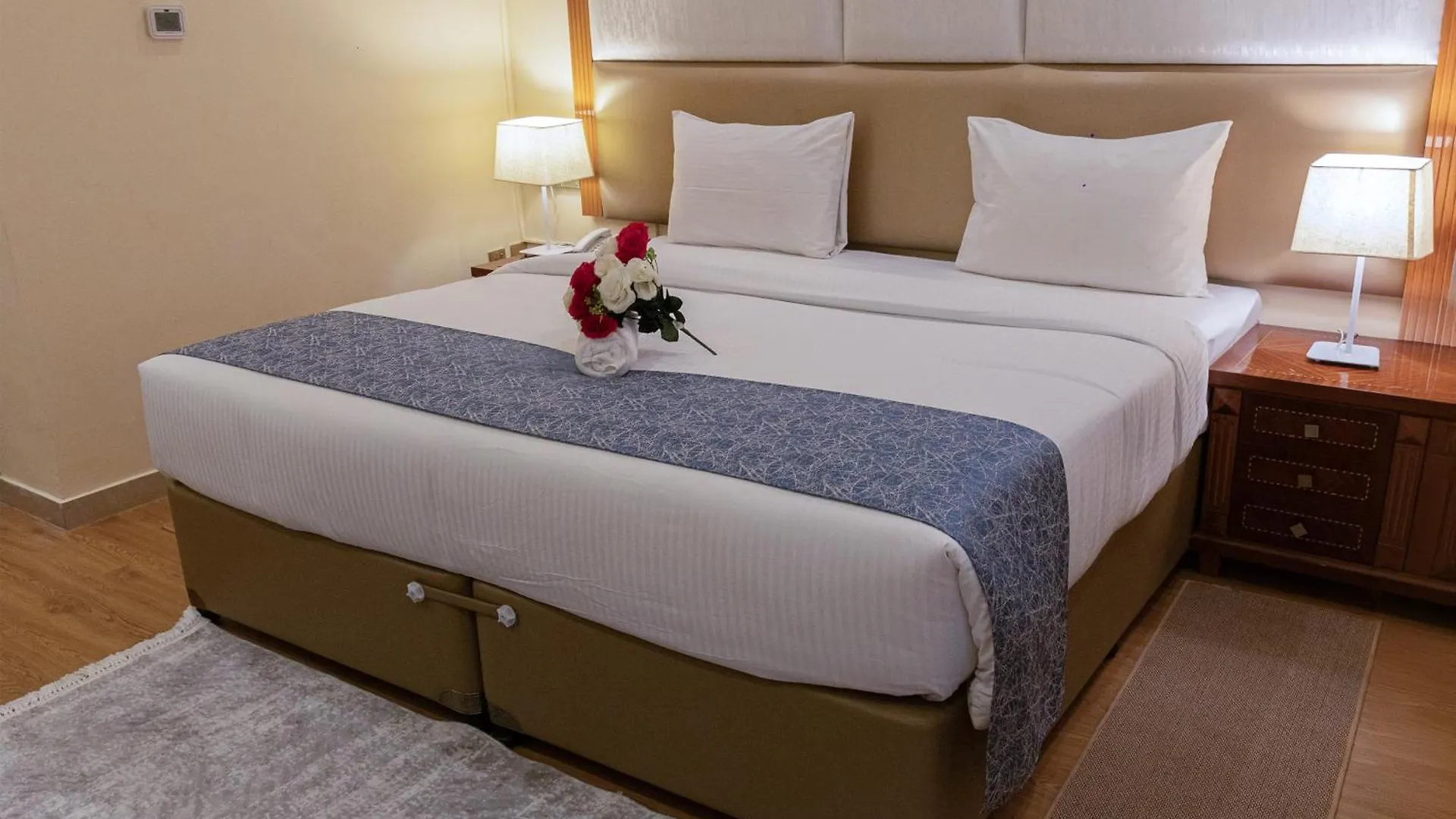 Vendome Plaza Hotel Dubai